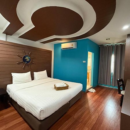 Bed By Cruise Hotel At Samakkhi-Tivanont Nonthaburi Exterior photo