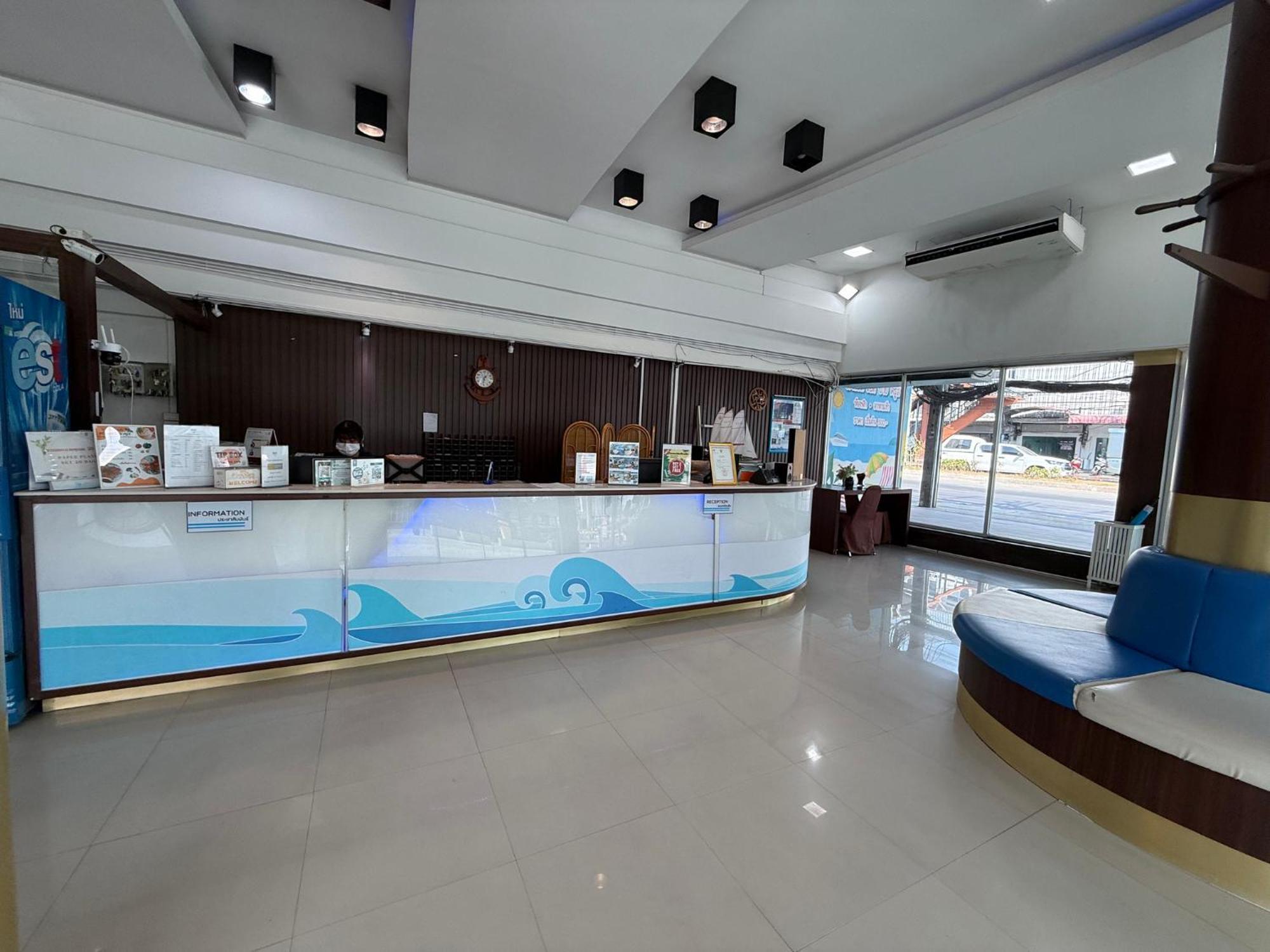 Bed By Cruise Hotel At Samakkhi-Tivanont Nonthaburi Exterior photo